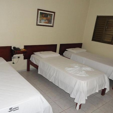 Oyo Hotel Sampaio 伊通比亚拉 外观 照片