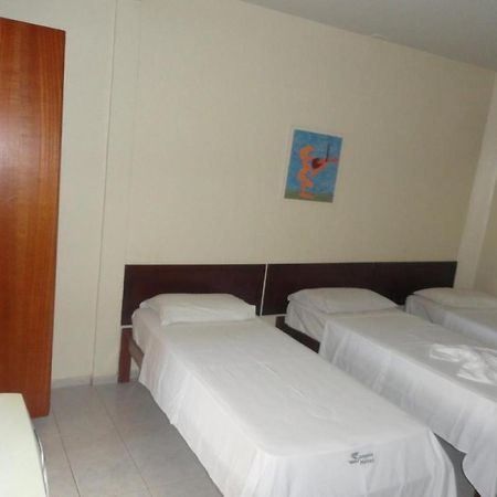 Oyo Hotel Sampaio 伊通比亚拉 外观 照片